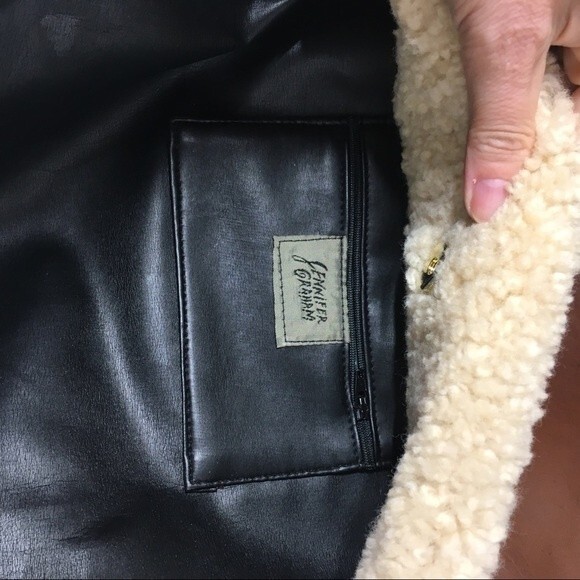 Jennifer Graham Sherpa Lined Leather Shoulder Bag - Picture 14 of 16